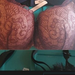 Burgundy bra 38C